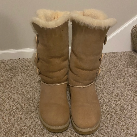UGG Bailey Suede Triplet II Size 8 - Picture 4 of 10